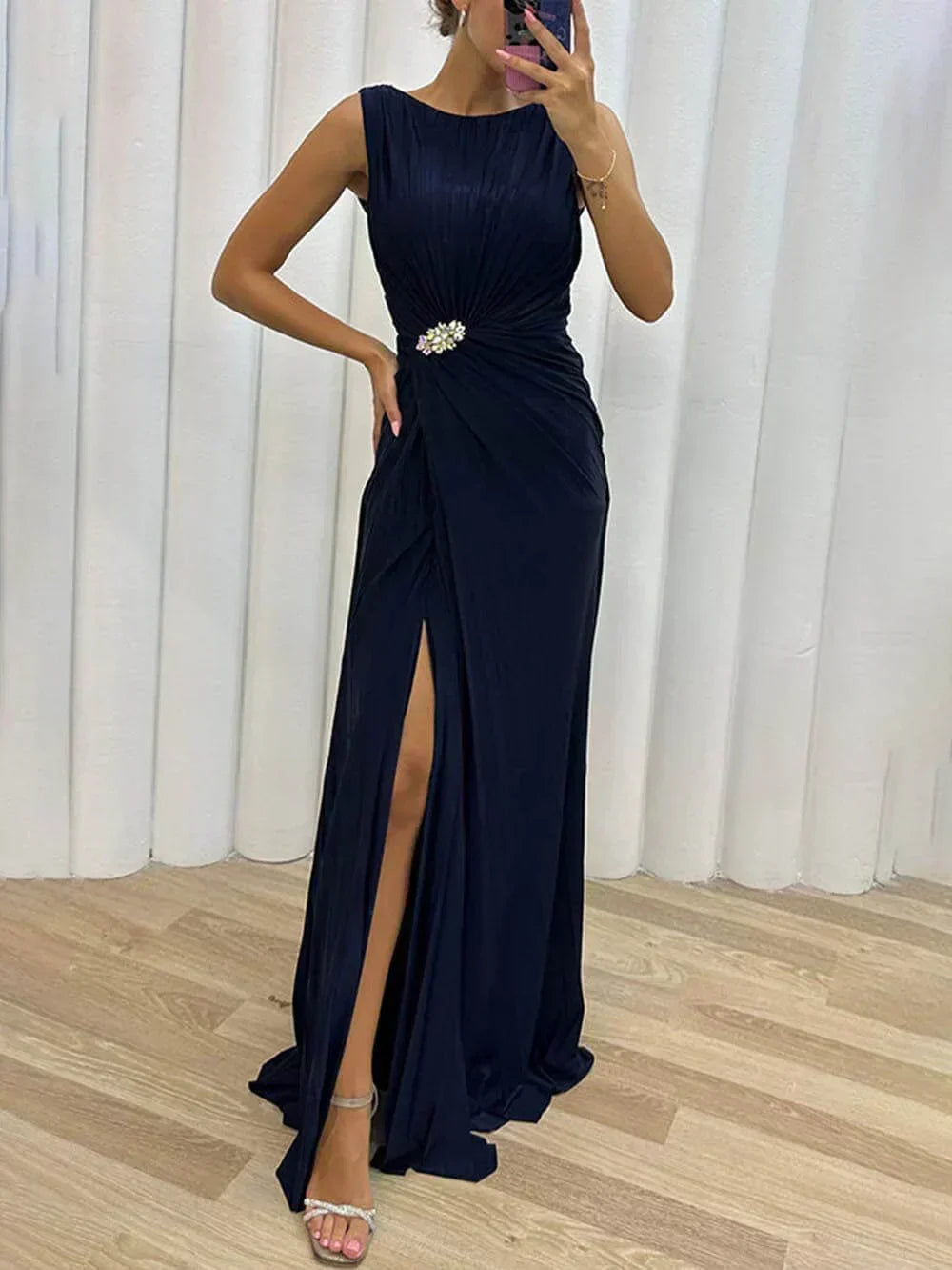 Kendra | Timeless Figure-Flattering Split Maxi Dress