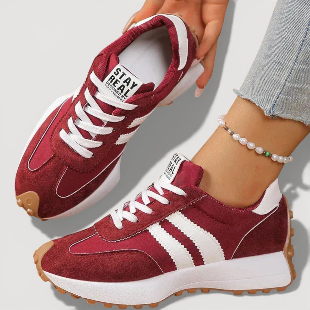 Vicky | Platform Trainers
