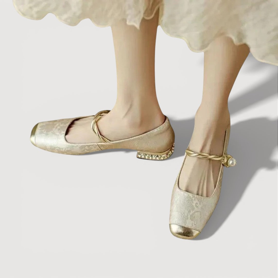 Krystal | Vintage Low Heels