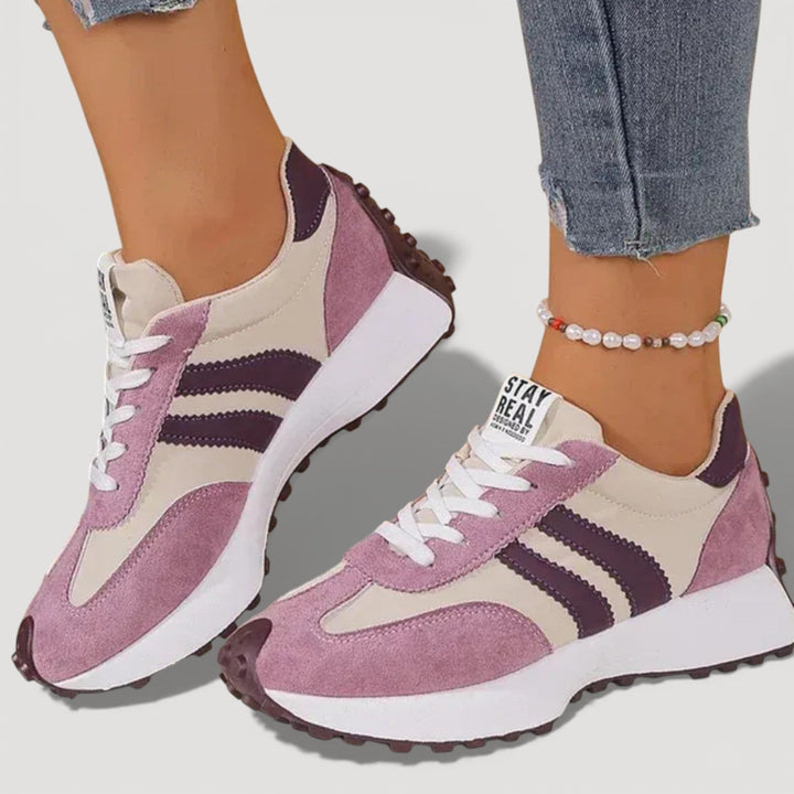 Vicky | Platform Trainers