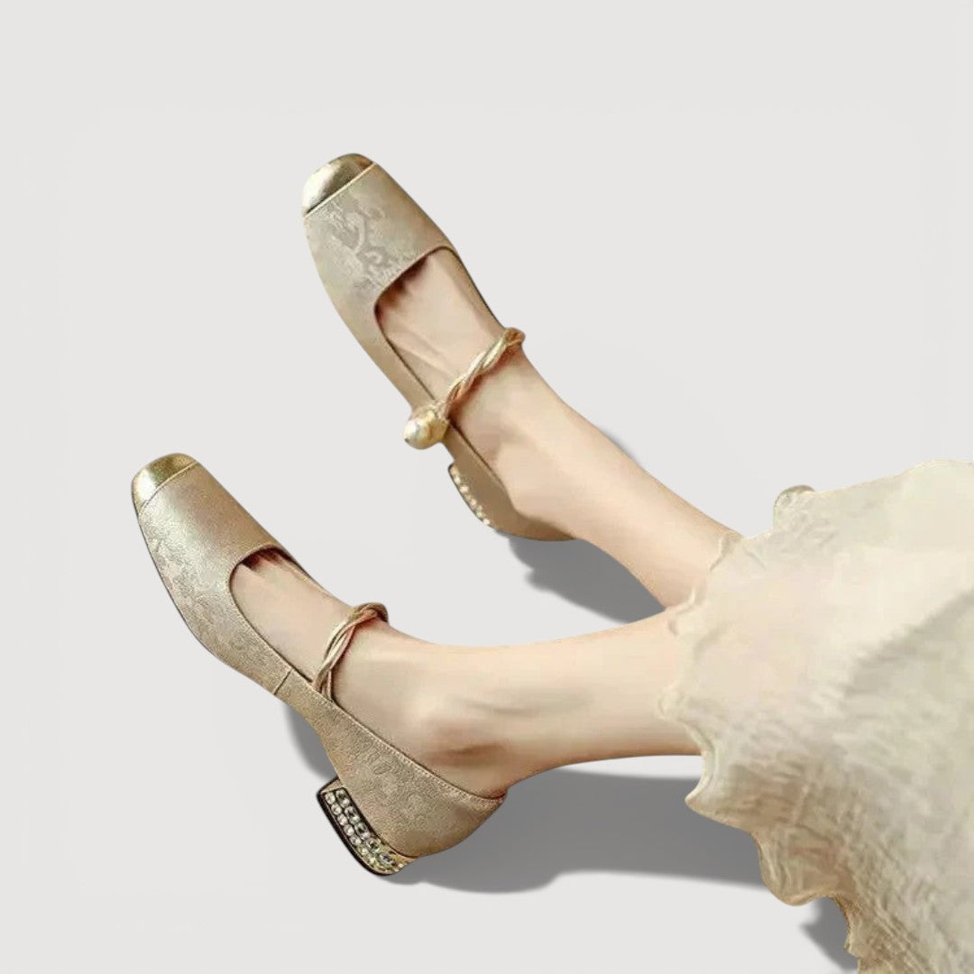 Krystal | Vintage Low Heels