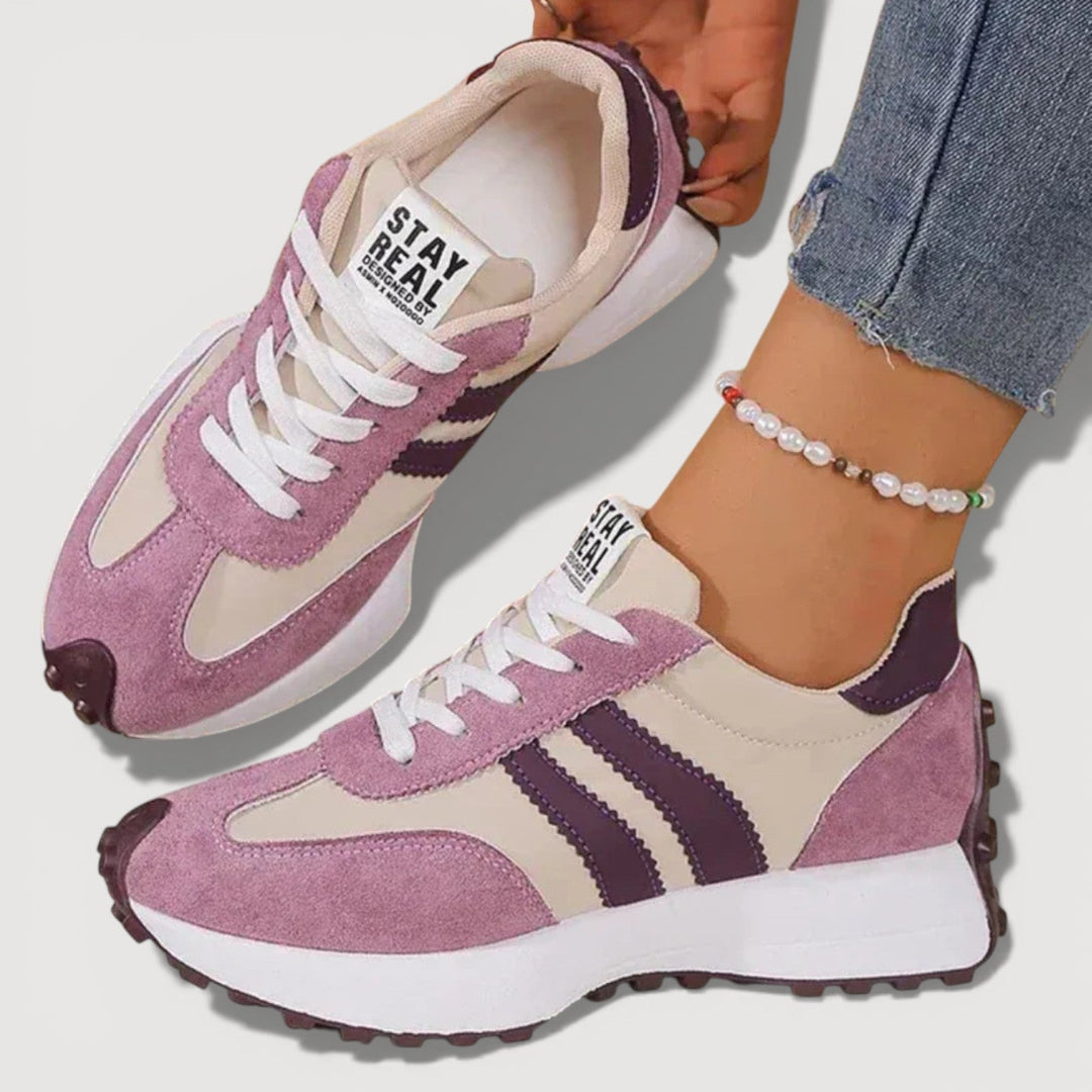 Vicky | Platform Trainers