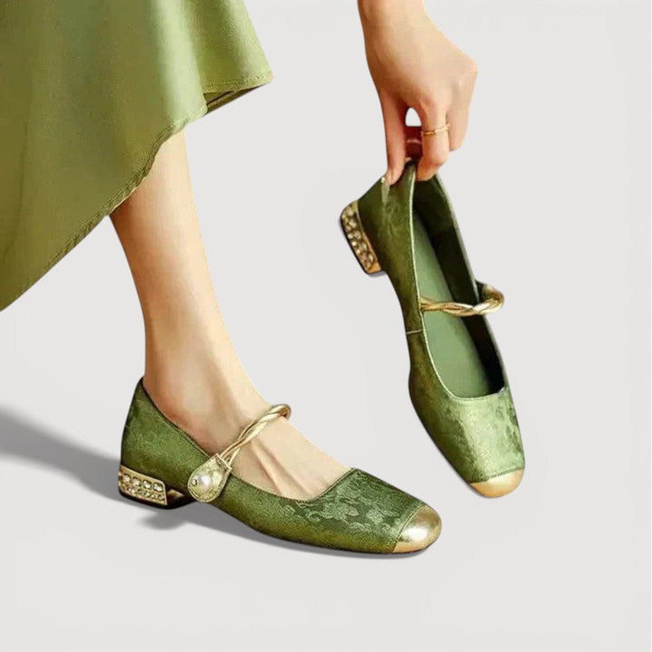 Krystal | Vintage Low Heels
