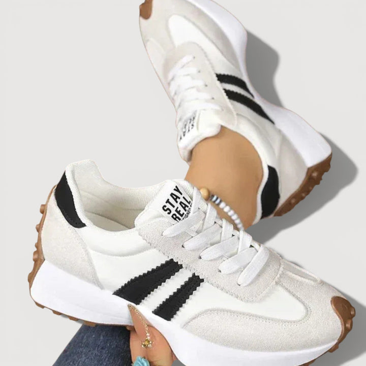Vicky | Platform Trainers