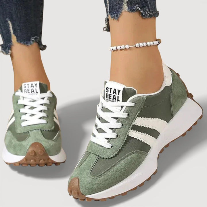 Vicky | Platform Trainers