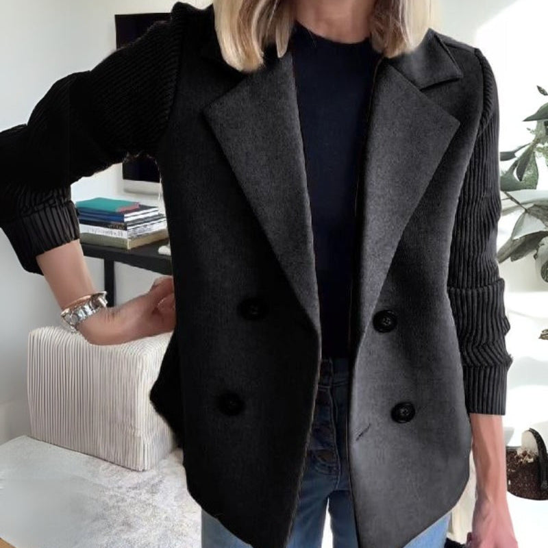 Viola - Lightweight Blazer in Structured Fabric
