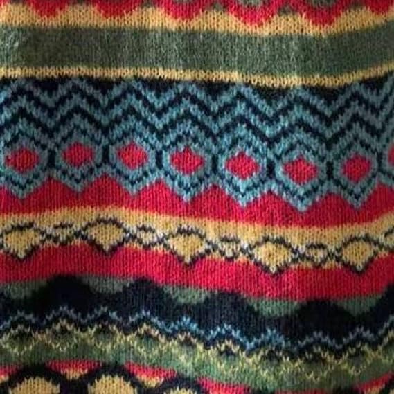Seraphina – Winter Sweater with Nordic Pattern on the Shoulders