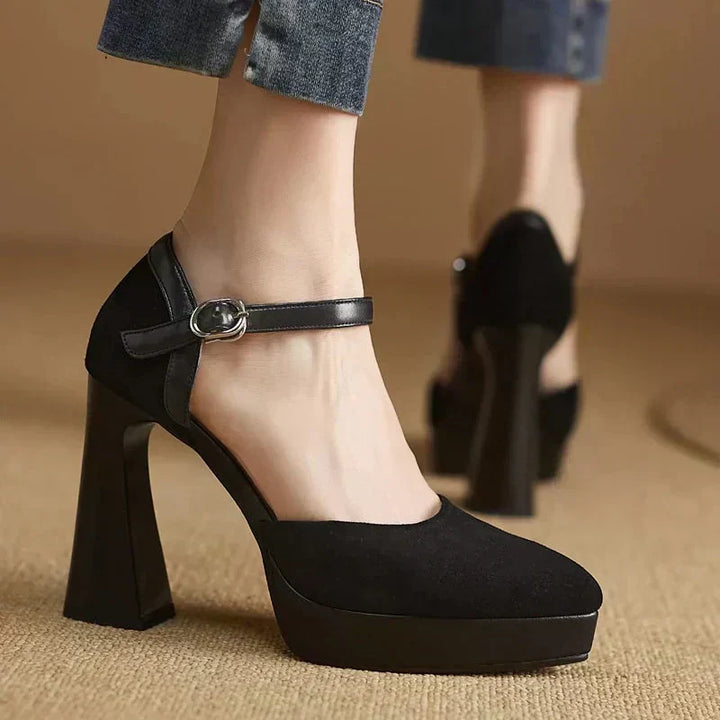 Celeste | Refined Pumps