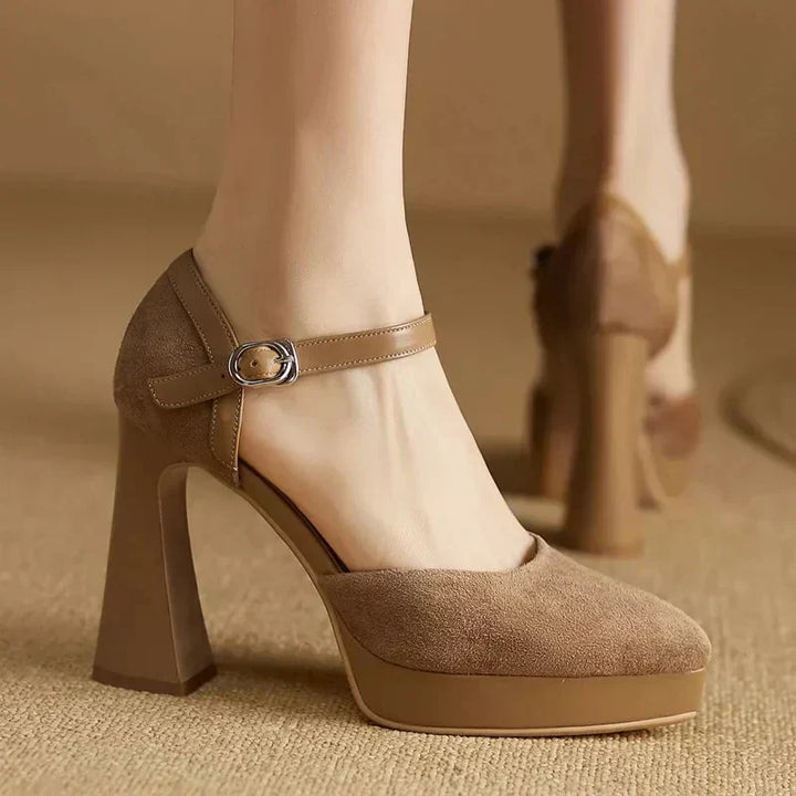 Celeste | Refined Pumps