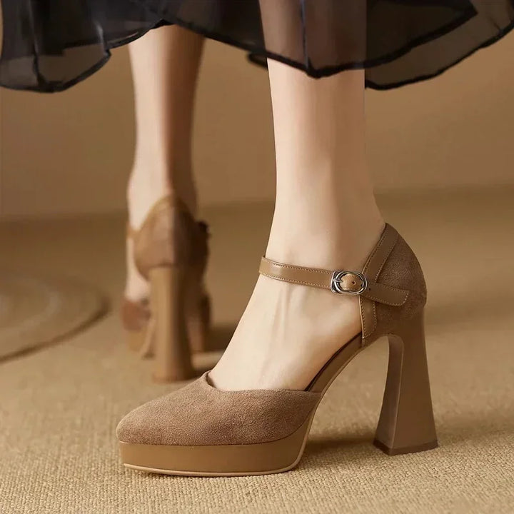 Celeste | Refined Pumps