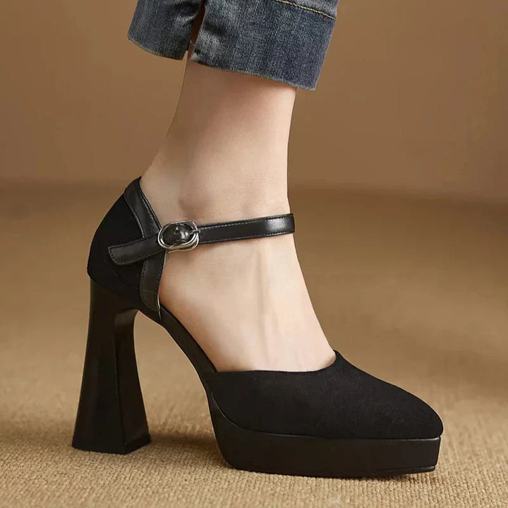 Celeste | Refined Pumps