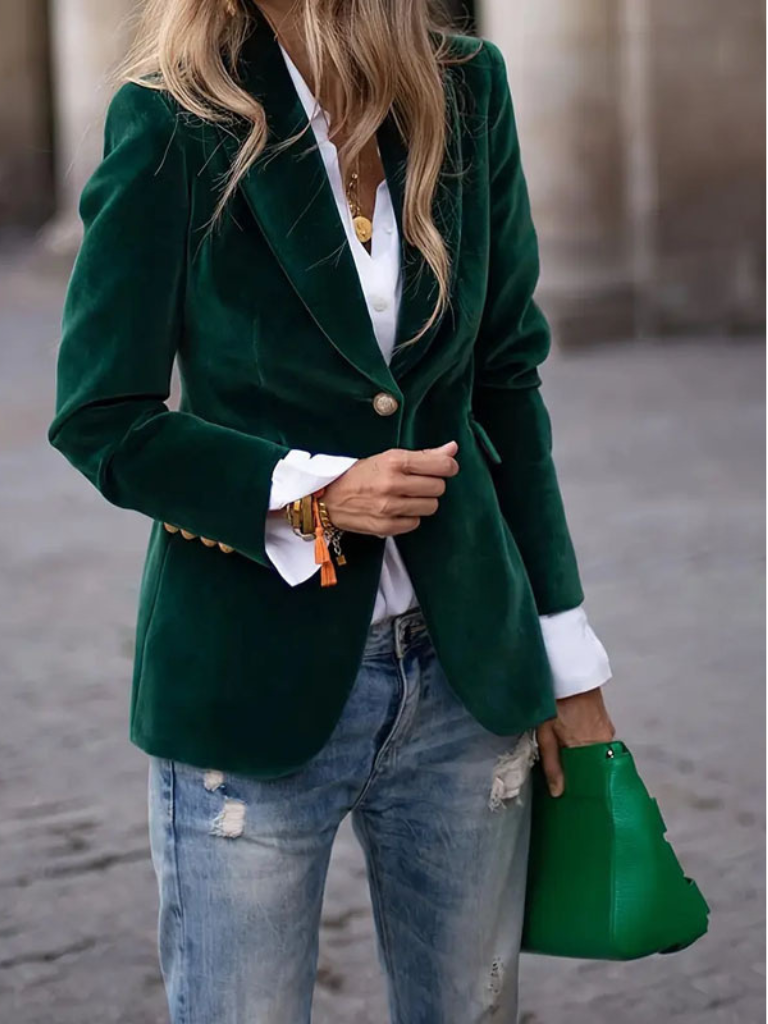 Luna | Slim Fit Velvet Blazer